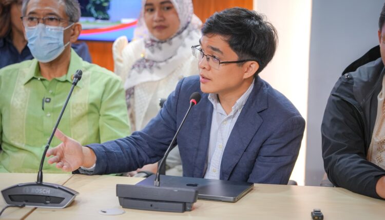 Batangas REp. Leandro Legarda Leviste said the decision to release the 'Cabral List' is now in the hands of Publi Works Secretary Vince Dizon and the Independent Commission on Infrastructure (photo from Mendoza FB account).